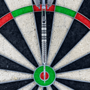 Target Chris Dobey G1 90% - Review | Dartplein